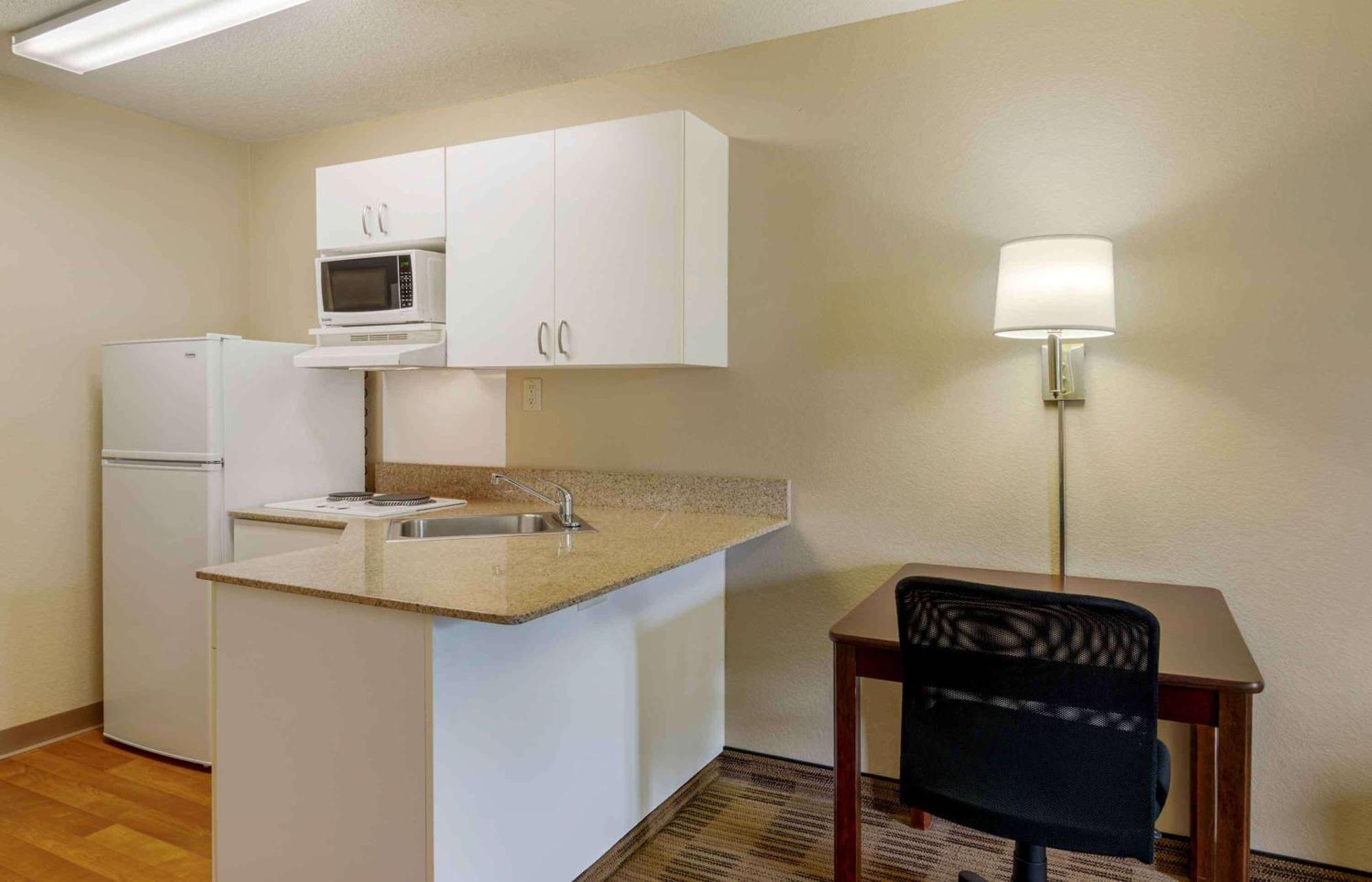 Extended Stay America Select Suites - Atlanta - Alpharetta - Rock Mill Rd Exterior photo
